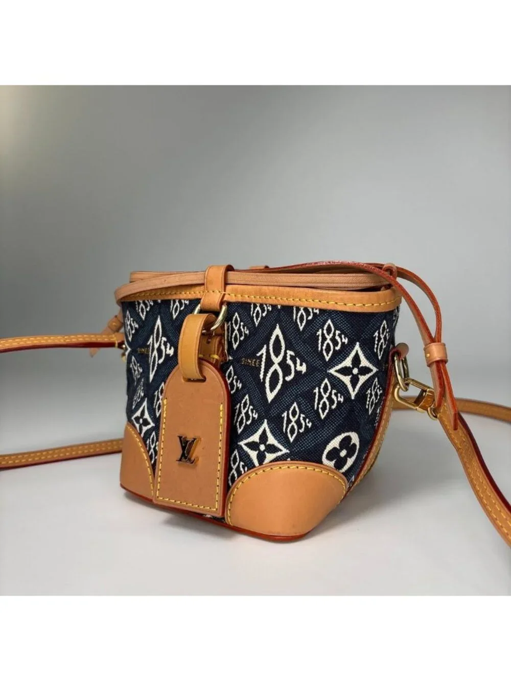 Louis Vuitton Noe Perth Shoulder
